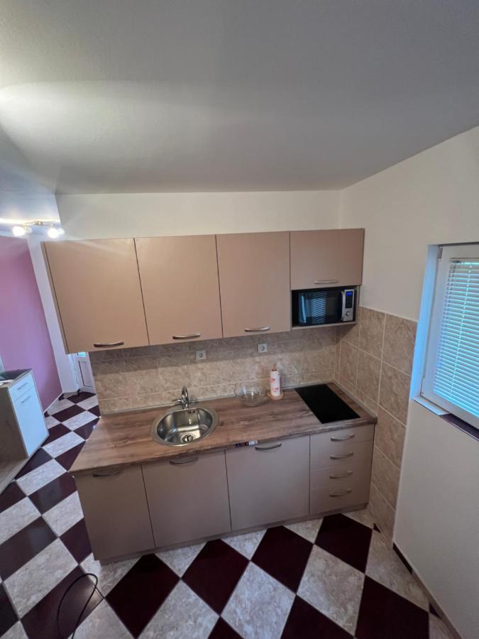 Apartment Elena Tivat Bagian luar foto