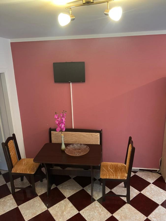 Apartment Elena Tivat Bagian luar foto