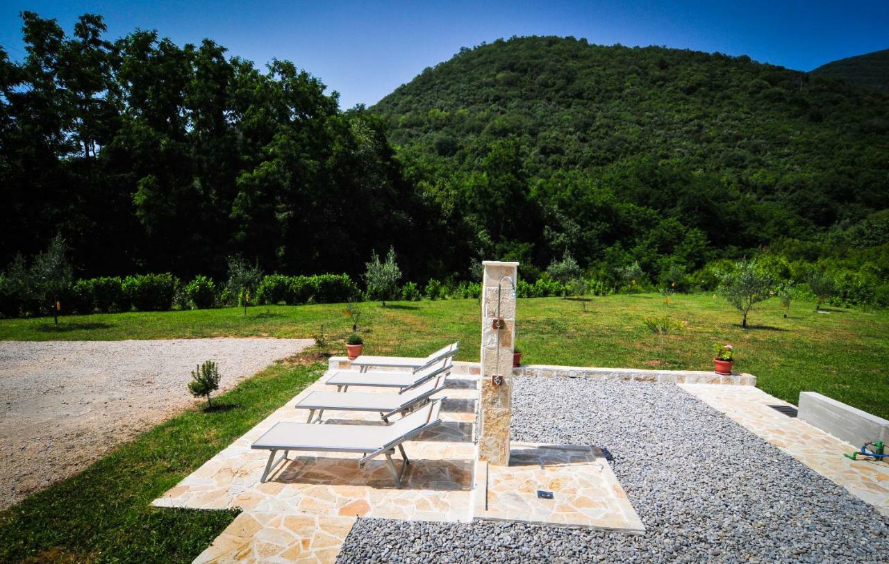 Apartment Elena Tivat Bagian luar foto