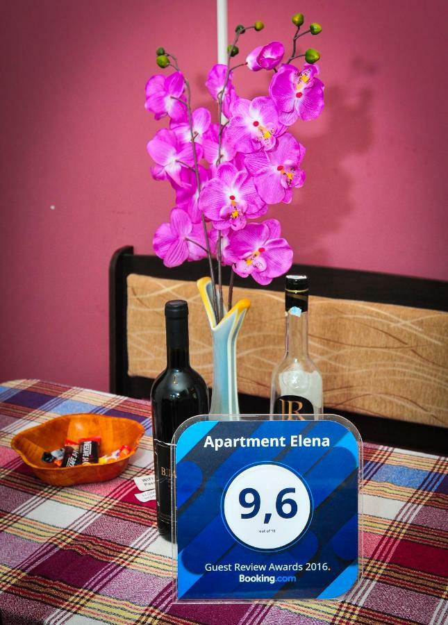 Apartment Elena Tivat Bagian luar foto